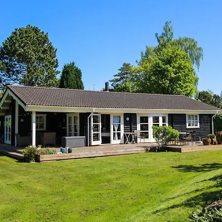 Eia - 500m From The Sea By Interhome Hornbaek
